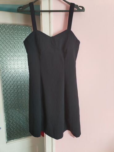 kako ispeglati plisiranu haljinu: L (EU 40), color - Black, Cocktail, With the straps