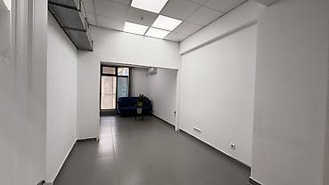 beta stores 2: Сдаю The entire office: Сдаю Банковское отделение, Колл-центр, Нотариус, 30 м², В бизнес центре, С ремонтом, 1 линия — 5