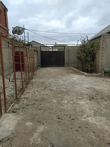 qara qarayev: Əmircan qəs. 4 otaqlı, 66 kv. m, Kredit yoxdur, Orta təmir — 4