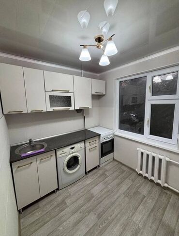 продажа трехкомнатных квартир: 2 комнаты, 45 м², 104 серия, 3 этаж, Косметический ремонт