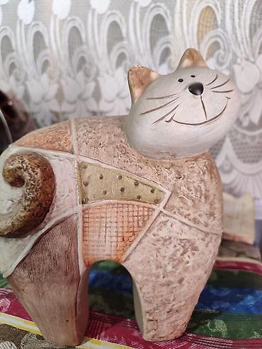 сувенир: Продаю сувениры. Котики-2шт.
Матрешки-4шт — 2