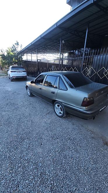 vaz 2115: Daewoo Nexia: 2004 г., 1.5 л, Механика, Бензин, Седан — 5