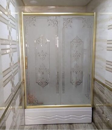 Duş kabinaları, arakəsmələr: Yeni Arakəsmə, Künc üçün, Pulsuz çatdırılma — 7