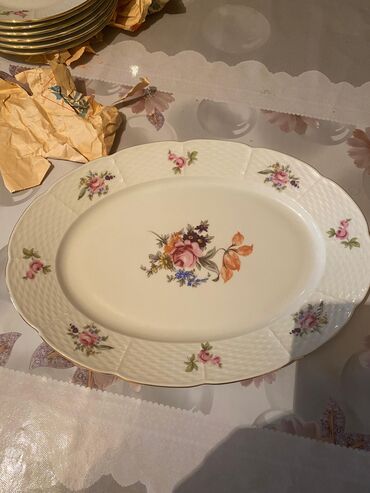 Nahar dəstləri və servizlər: Nahar dəsti, 12 nəfərlik, Çexiya — 9