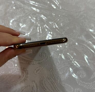 Apple iPhone: IPhone Xs Max, 64 GB, Qızılı, Face ID — 10