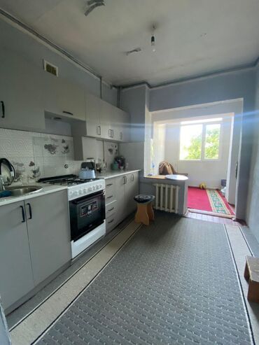 на ночь дом: 3 комнаты, 60 м², 106 серия, 3 этаж