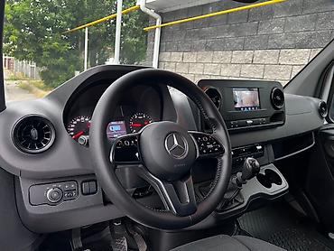 sprinter 2 2: Грузовой фургон Mercedes-Benz Sprinter белого цвета. Средний низкий — 6