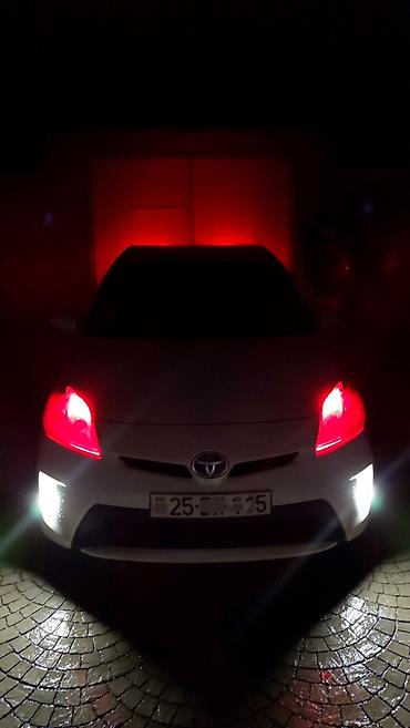 07 2012: Toyota Prius: 1.8 l | 2012 il Hetçbek — 10