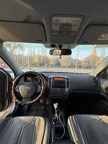 Kia: Kia Ceed: 2008 г., 2 л, Механика, Бензин, Универсал — 8