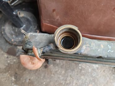 Auto delovi: Hladnjak Lada 2103, Lada 2106 mesingani br.2. Polovan, očuvan. Ruske — 11