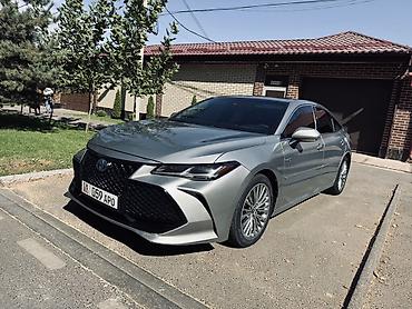 крышка багажника на степ: Toyota Avalon: 2019 г., 2.5 л, Вариатор, Гибрид, Седан — 1