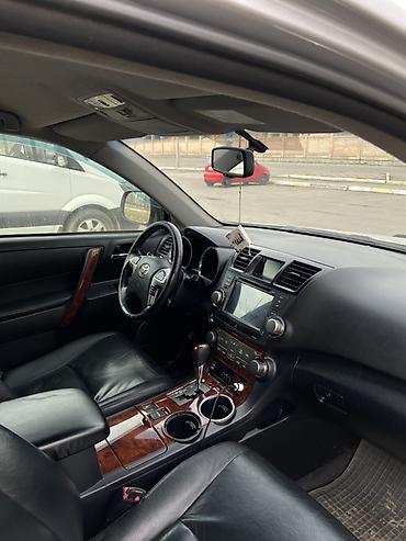 Toyota: Toyota Highlander: 2011 г., 3.5 л, Типтроник, Бензин, Кроссовер — 8