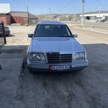сопок мерс: Mercedes-Benz E 280: 1993 г., 2.8 л, Механика, Бензин, Седан