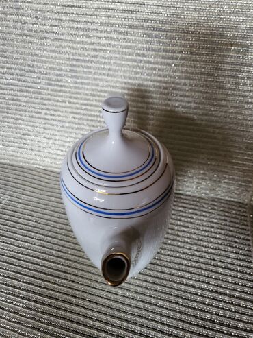 Čajnici: Bokal nov Alba Julia porcelan iz 70ih. Bokal sve na njemu odsjaj od — 4