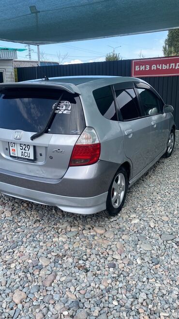 усилитель 5 1: Honda Fit: 2003 г., 1.3 л, Вариатор, Бензин, Хэтчбэк