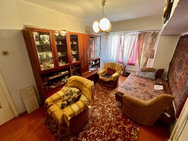 боконбаева квартира: 2 комнаты, 55 м², Индивидуалка, 4 этаж, Старый ремонт