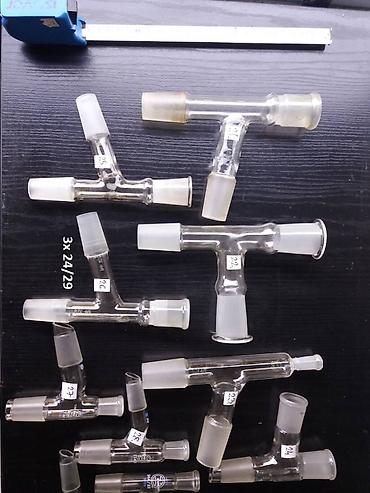 Staro posuđe i escajg: Laboratorijsko staklo . Adapteri konektori — 10