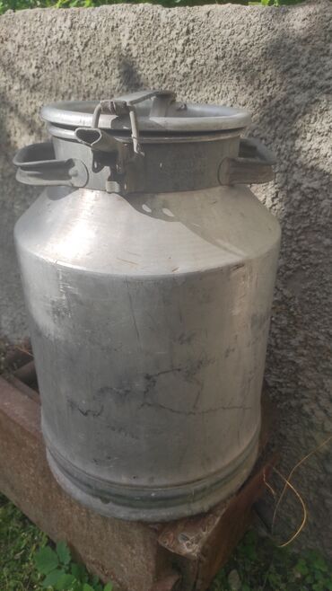 алюминовый бочка: Фляги алюминиевые 40 литров. 3000 сом г. Джалал-Абад