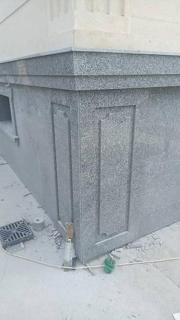 Фасадные плиты Сары-Таш (Травертин): Сары таш Сары таш толко оптом 15 $ Натуральный Гранит Ангола, Серый — 16