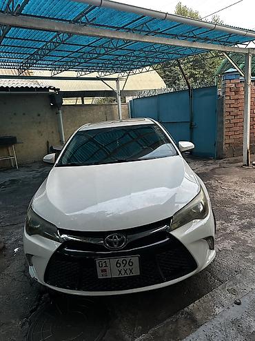 corolla 2018: Toyota Camry: 2017 г., 2.5 л, Автомат, Гибрид, Седан — 7