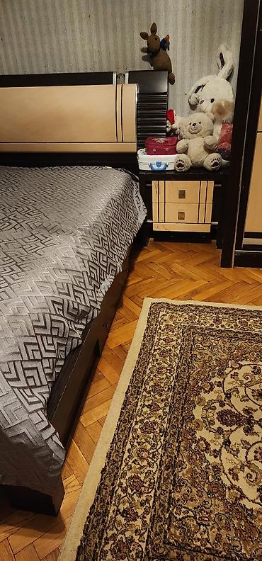 islenmis parket: Yataq otağı mebel dəsti - Rəng və material: Tünd qəhvəyi və açıq — 1