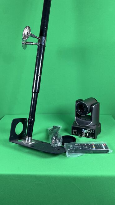 черная видеокамера: Конференциенная ПТЗ камера, 2 штуки, со всеми кабелями! По 53400 сом
