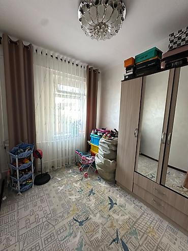 2 room flats: 📍 2 кабаттуу үйдүн 1-кабатында жайгашкан квартира сатылат ✨ Өзүнүн 2 — 5