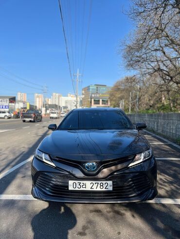 Toyota: Toyota Camry: 2018 г., 2.5 л, Автомат, Гибрид, Седан