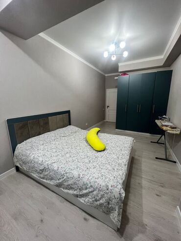 2 ком кв бишкек в Кыргызстан | Долгосрочная аренда квартир: 2 комнаты, 74 м², 1 этаж, Свежий ремонт, Центральное отопление