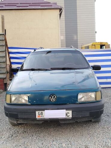 куплю машину в рассрочку бишкек: Volkswagen Passat: 1991 г., 1.8 л, Механика, Бензин, Универсал