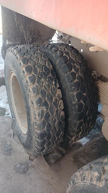 Аренда самосвала: КамАЗ самосвал, оранжевого цвета, с двускатными задними колесами — 4