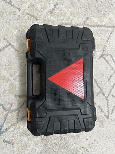 Другие автозапчасти: Автомобильный компрессор с набором для ремонта шин в кейсе новый — 9