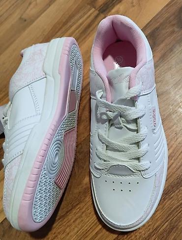 nike lilly: Ne propustite ove fenomenalne patike broj 36. Prelepe su — 2