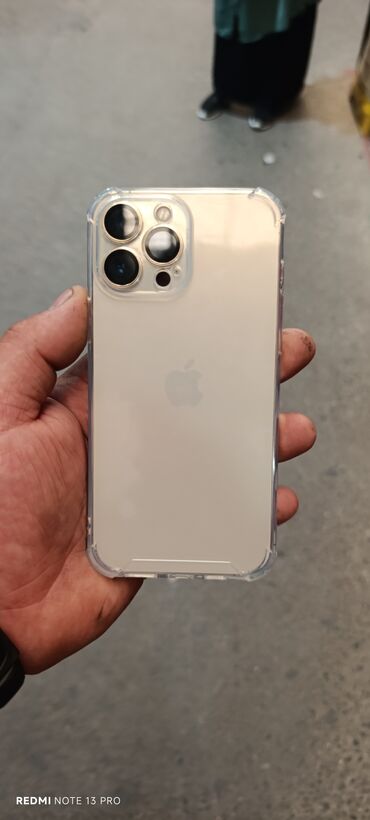 Apple iPhone: IPhone 13 Pro Max, Б/у, 128 ГБ, Золотой, Зарядное устройство, Защитное стекло, Чехол, 85 %