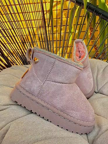 ruzna deca: Ugg dečije čizmice NOVO Novo Brojevi 25 do 36 fb Moja Kupovina 1 — 1