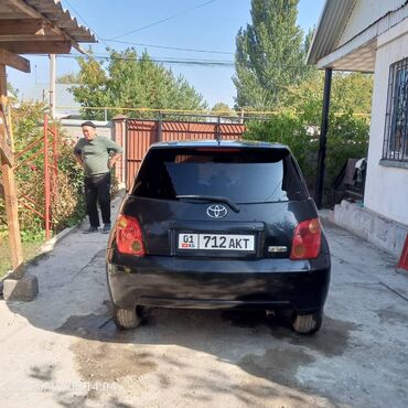 Toyota: Toyota ist: 2003 г., 1.3 л, Автомат, Бензин, Хэтчбэк — 2