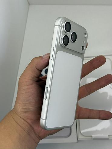 самсунг 24 с: IPhone 17 Pro Max, Б/у, 256 ГБ, Серебристый, Кабель, Коробка, 100 % — 6