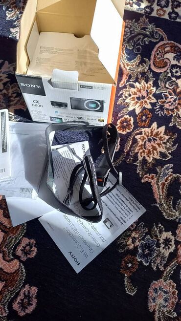 Fotokameralar: Sony alpha 6000 пробег 9500 в отличнлм состоянии! В комплект входят — 11