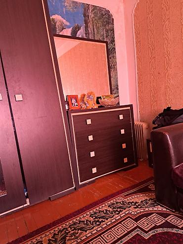 yatax desti: Yataq otağı mebel dəsti Tərkibi: - 4 qapılı paltar dolabı: ortada 2 — 4