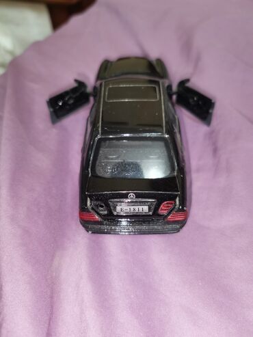 donlar toy: Mercedes Benz