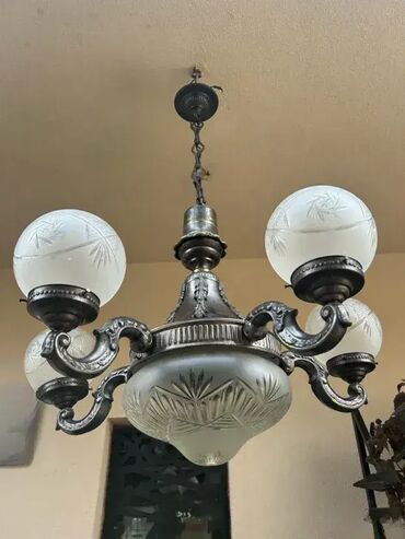 Ostali stilski nameštaj: Stari secesijski salonski luster Stari salonski luster U odličnom — 2