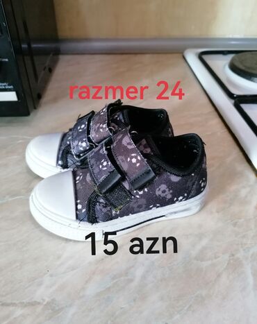 usaq kupalnikleri: Krossovka, Uniseks, 22