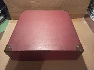 Ostali predmeti za umetnost i kolekcionarstvo: Tri retro kutije od jako tvrdog kartona sa metalnim ojačanjima na na lalafo.rs — 9 Ostali predmeti za umetnost i kolekcionarstvo: Tri retro kutije od jako tvrdog kartona sa metalnim ojačanjima na — 9