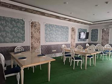 Оборудование для ресторанов, кафе: Restoran/kafe avadanlıqları və mebel komplekti Tərkib: - Zal mebeli — 4