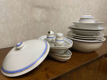 Наборы посуды: Фарфоровый сервиз, Пр-во Корея. 2 тарелки для супа, 3 столовых — 4