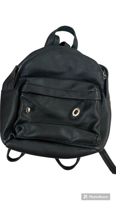 спортивная сумка бу: Рюкзак чёрный Б/у