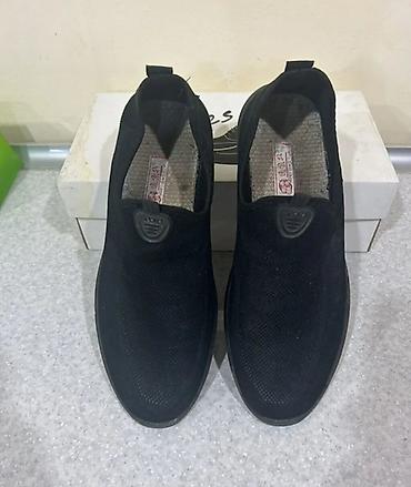 Детская одежда и обувь: Qara rəngli kişi slip-on ayaqqabıları - Model: slip-on (bağsız), üst — 1