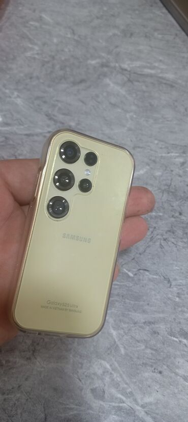 Infinix: Samsung S25 Ultra, цвет - Золотой