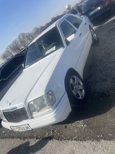 Mercedes-Benz: Mercedes-Benz E-Class: 1991 г., 2 л, Механика, Бензин, Седан