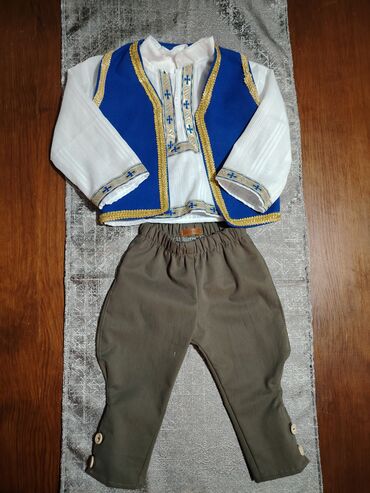 Kompleti: Dečiji komplet za folklor/tradicionalnu nošnju - Komplet sadrži — 6